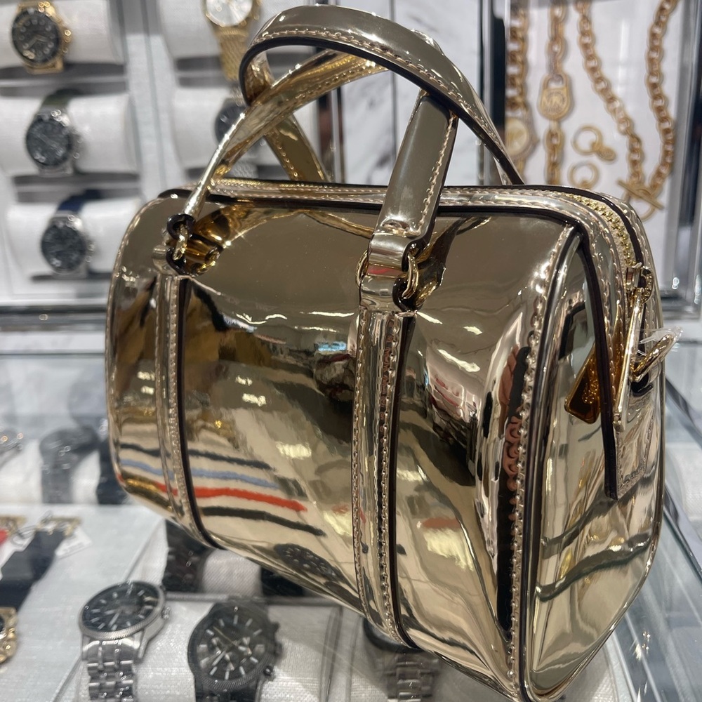 MICHAEL KORS Jet Set Small Metallic Convertible Crossbody Duffle Xbody
Pale Gold - Picture 9 of 16